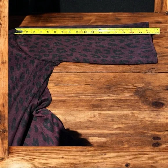 SLIM FACTOR by Investments leopard looking top - Picture 3 of 4